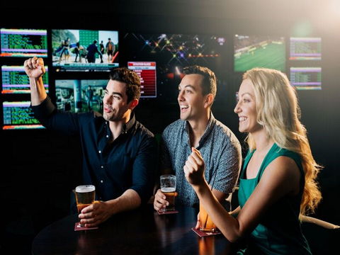 Steelers Leagues Club - Hotel Accommodation 1