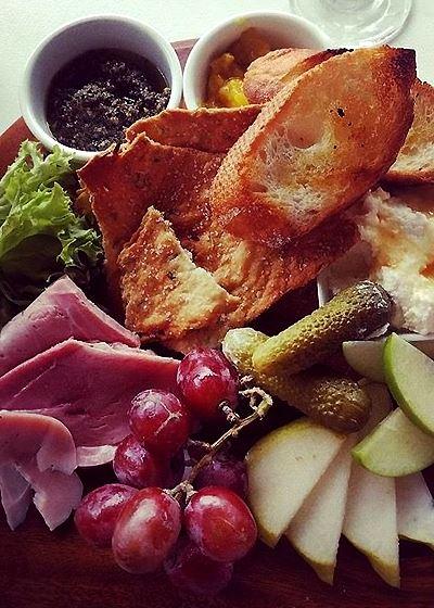 Greendale's Cafe Restaurant Function Space - Hotel Accommodation 1