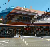 The Lion Hotel - Hotel Accommodation