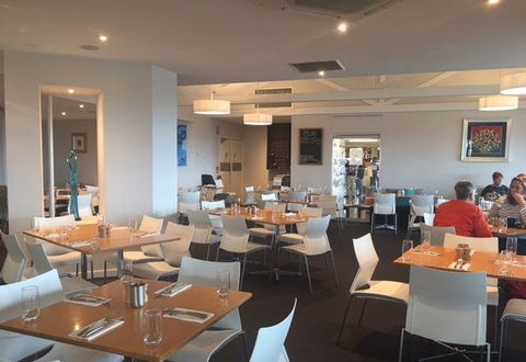 Hong Loch - Hotel Accommodation 5