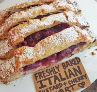 Red House - Hotel Accommodation