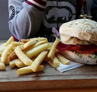 Belle Vue Cafe - Hotel Accommodation