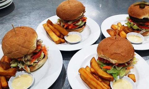 Baaia - Hotel Accommodation 7