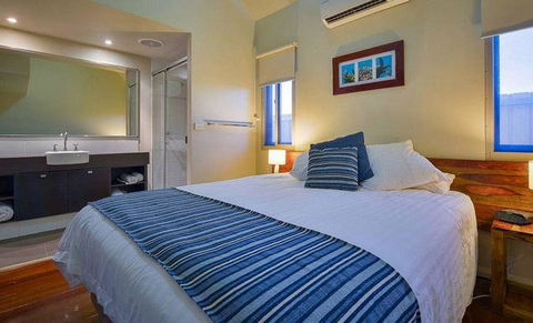 Papou's Kitchen Cafe - Hotel Accommodation 7