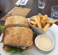 Raw Sugar Cafe - Hotel Accommodation