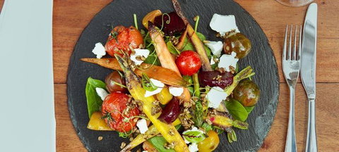 Katers Restaurant - Hotel Accommodation 1