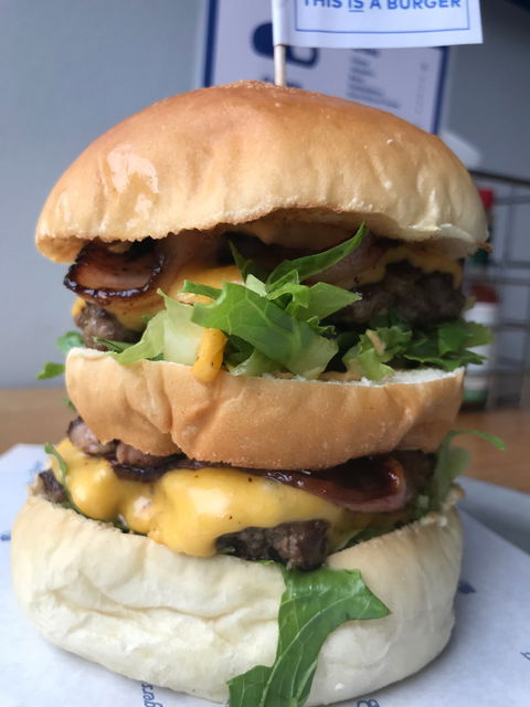 Ben's Burgers - Hotel Accommodation 1
