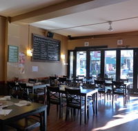 Moim Japanese Kitchen - Hotel Accommodation