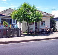 The Hospital Shop - Hotel Accommodation