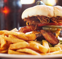 Karama Plaza Tavern - Hotel Accommodation