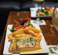 Dollys Bar  The Hibiscus Tavern - Hotel Accommodation