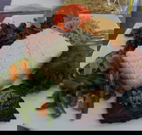 Ayuriz Cafe - Hotel Accommodation