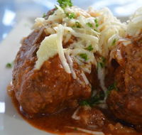 Manolis Greek Taverna - Hotel Accommodation