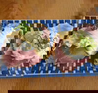 Sea Side Cafe - Hotel Accommodation