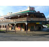 Bank Hotel Dungog - Hotel Accommodation