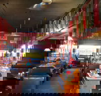 Lous Cafe Restaurant - Hotel Accommodation