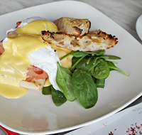 Cafe on Legs Restaurant  Bar - Hotel Accommodation