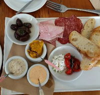 Food Smith Cafe  Pantry - Hotel Accommodation