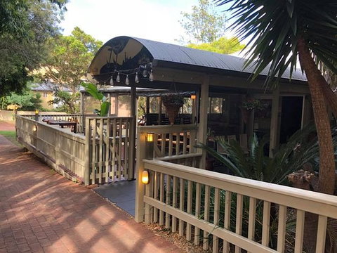 JJ’s Indian Restaurant - Hotel Accommodation 3