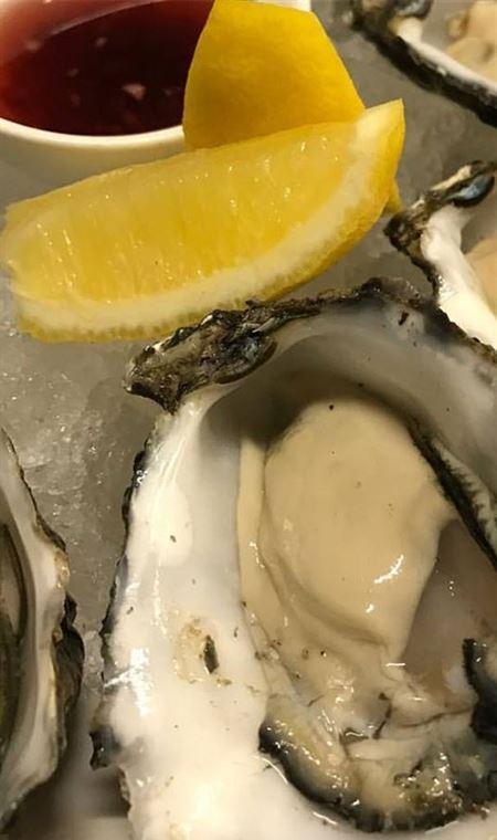 RST Seafood Restaurant - Hotel Accommodation 9