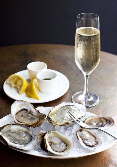 RST Seafood Restaurant - Hotel Accommodation 3