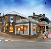 Deloraine Hotel Restaurant - Hotel Accommodation