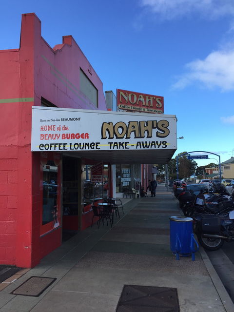 Noah's Coffee Lounge & Takeaway - Hotel Accommodation 4