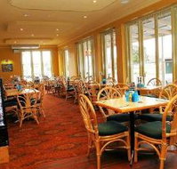 Pembroke Hotel Restaurant - Hotel Accommodation
