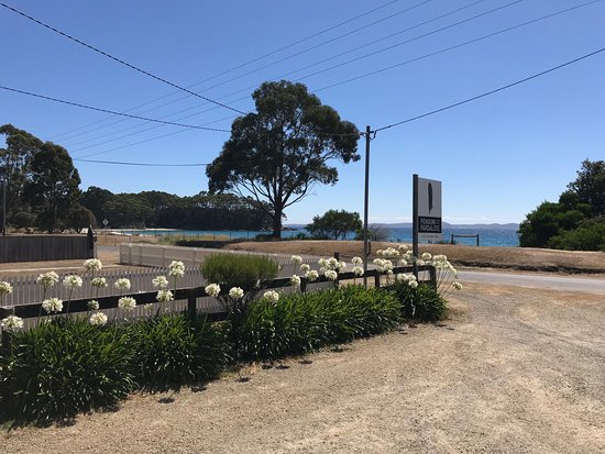 Adventure Bay TAS Hotel Accommodation