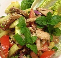 Pluny's Thai Cafe - Hotel Accommodation