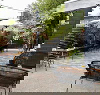 The Lifebuoy Cafe  Quail Street Emporium - Hotel Accommodation