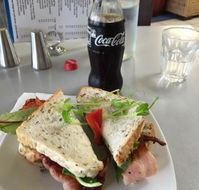 Deja Vu Cafe - Hotel Accommodation