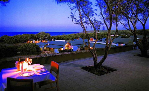 Other Side Of The Moon Restaurant - Hotel Accommodation 9