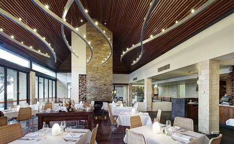 Other Side Of The Moon Restaurant - Hotel Accommodation 25
