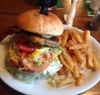 Red Roof Bar  Grill - Hotel Accommodation