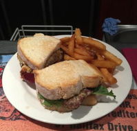 Bull and Bush Tavern - Hotel Accommodation