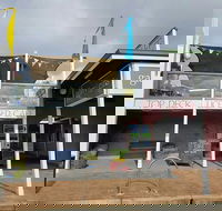 Top Deck Cafe - Hotel Accommodation