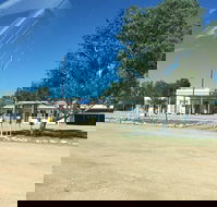 Wooramel Roadhouse - Hotel Accommodation