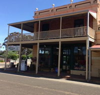 Henry Jones Winery  Cafe - Hotel Accommodation