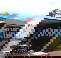 Beach Cafe - Hotel Accommodation