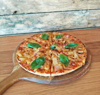 Eat House - Hotel Accommodation