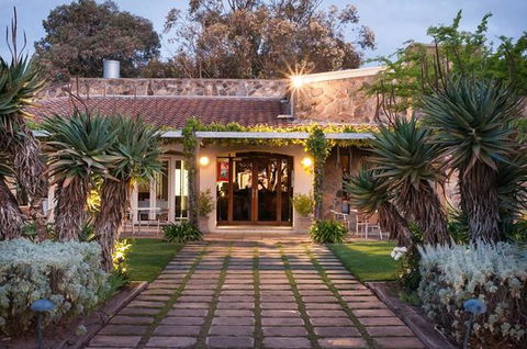 Vintner's Bar And Grill - Hotel Accommodation 0