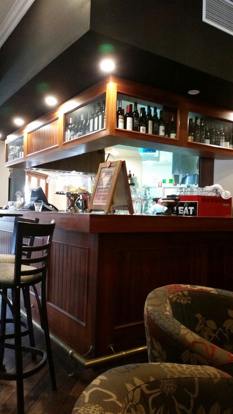 Wanera Wine Bar And Restaurant - Hotel Accommodation 12
