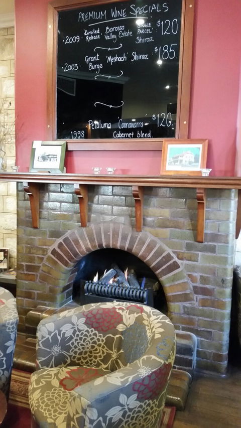 Wanera Wine Bar And Restaurant - Hotel Accommodation 6