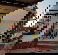 Downunder Gallery and Cafe - Hotel Accommodation