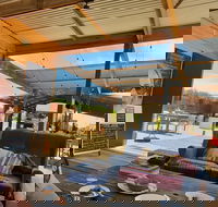 Olive Bus Clare - Hotel Accommodation