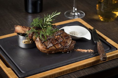 Six Acres Restaurant - Hotel Accommodation 0