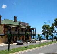 Streaky Bay Hotel - Hotel Accommodation