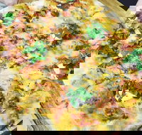 The Bay Pizzaria - Hotel Accommodation