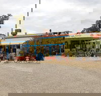 The Travelling Duck Cafe - Hotel Accommodation
